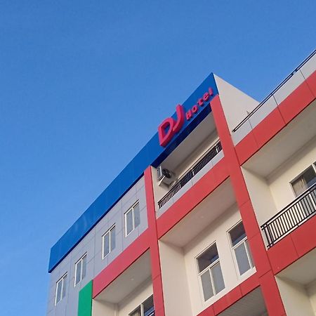 Dj Hotel Raha Exterior photo